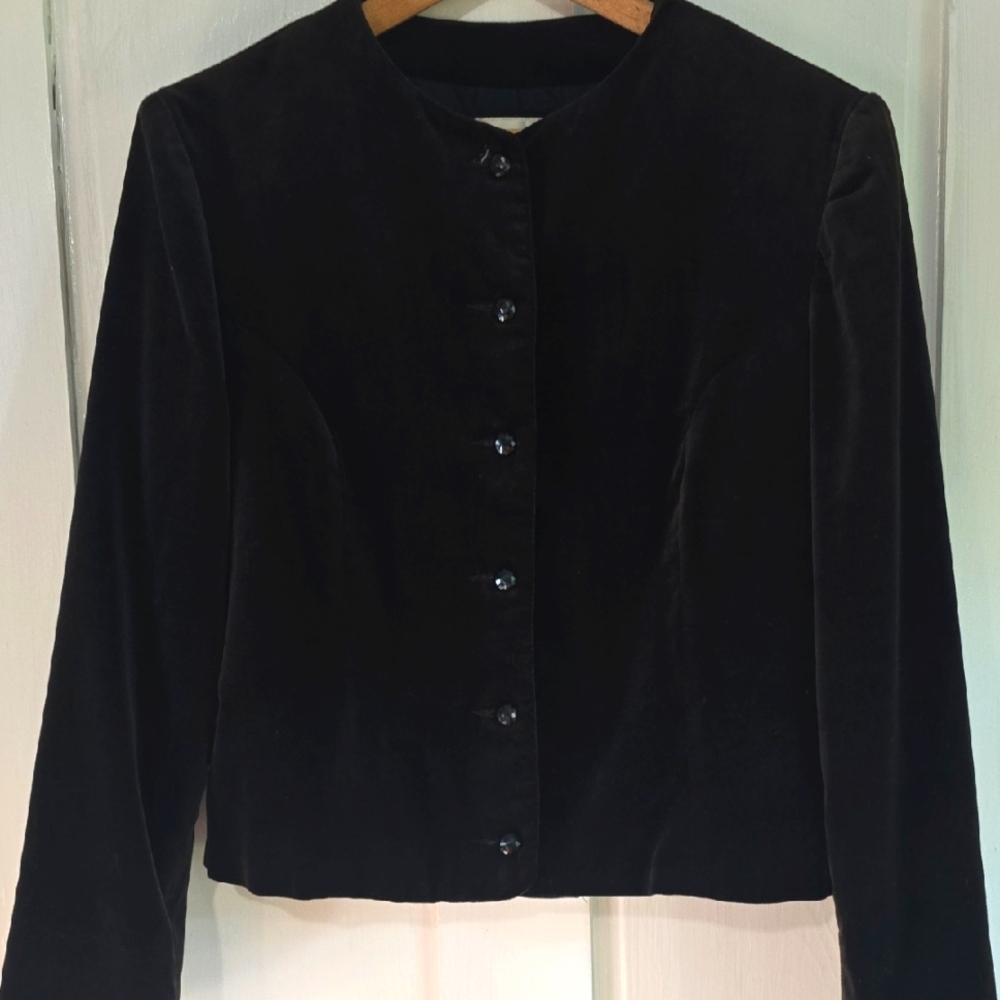 Vintage D.K. GOLD bydonnkenney Black Velvet Faceted Button-Up Long Sleeve Jacket